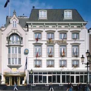 Golden Tulip Hotel Central aan de Markt in 's-Hertogenbosch.jpg